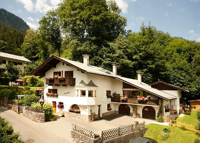 Apartment Haus Schatz